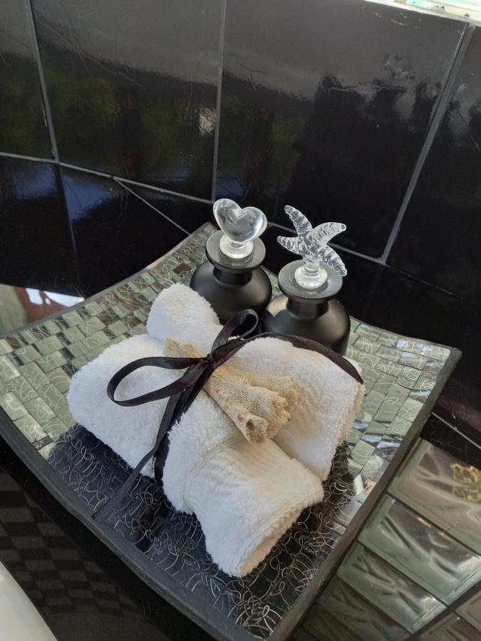 Luxury Suites Vila Indonesia Garopaba Bagian luar foto