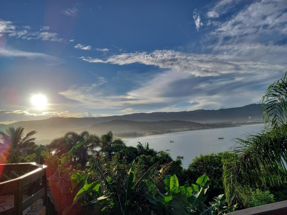 Luxury Suites Vila Indonesia Garopaba Bagian luar foto