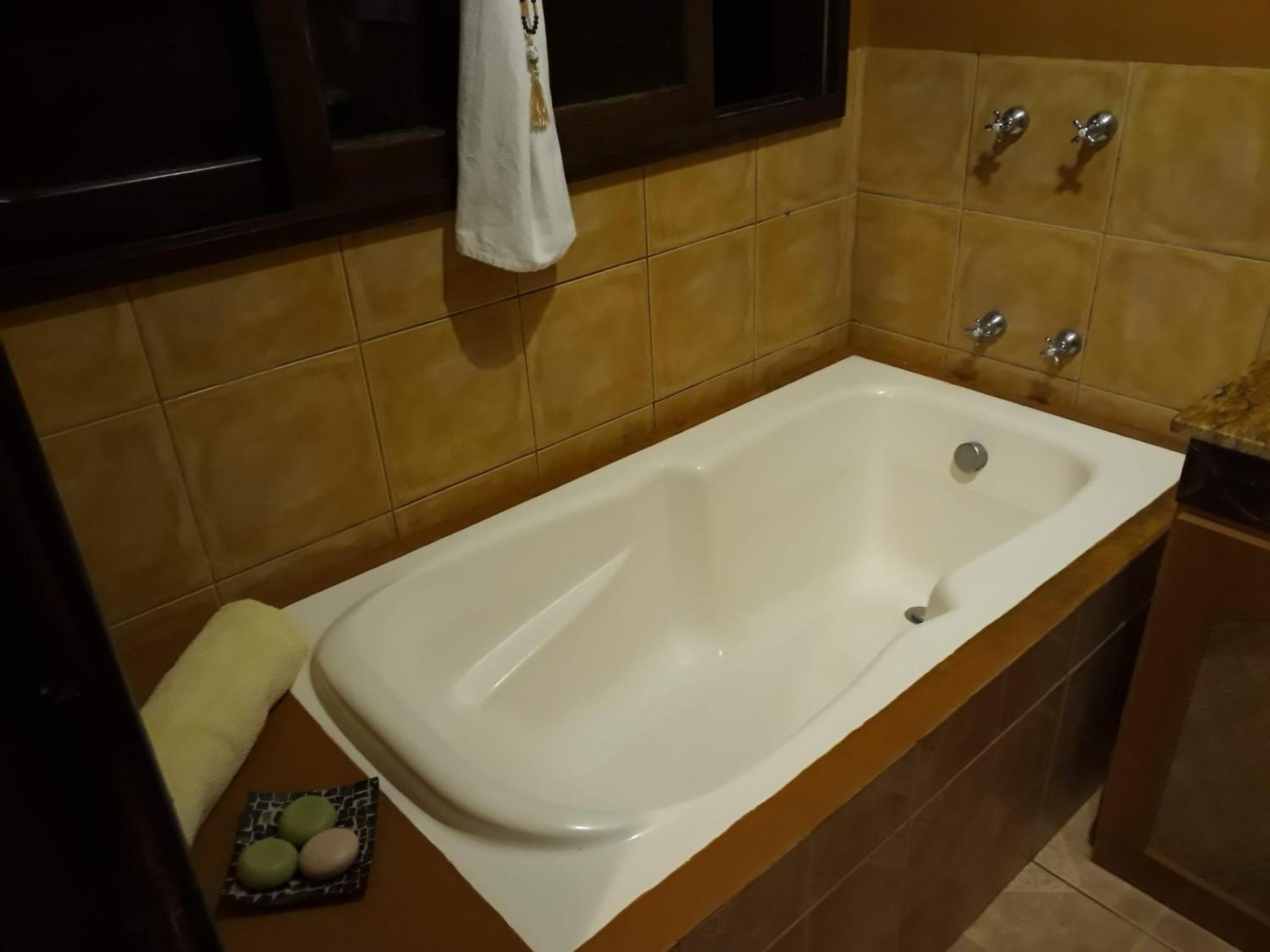 Luxury Suites Vila Indonesia Garopaba Bagian luar foto