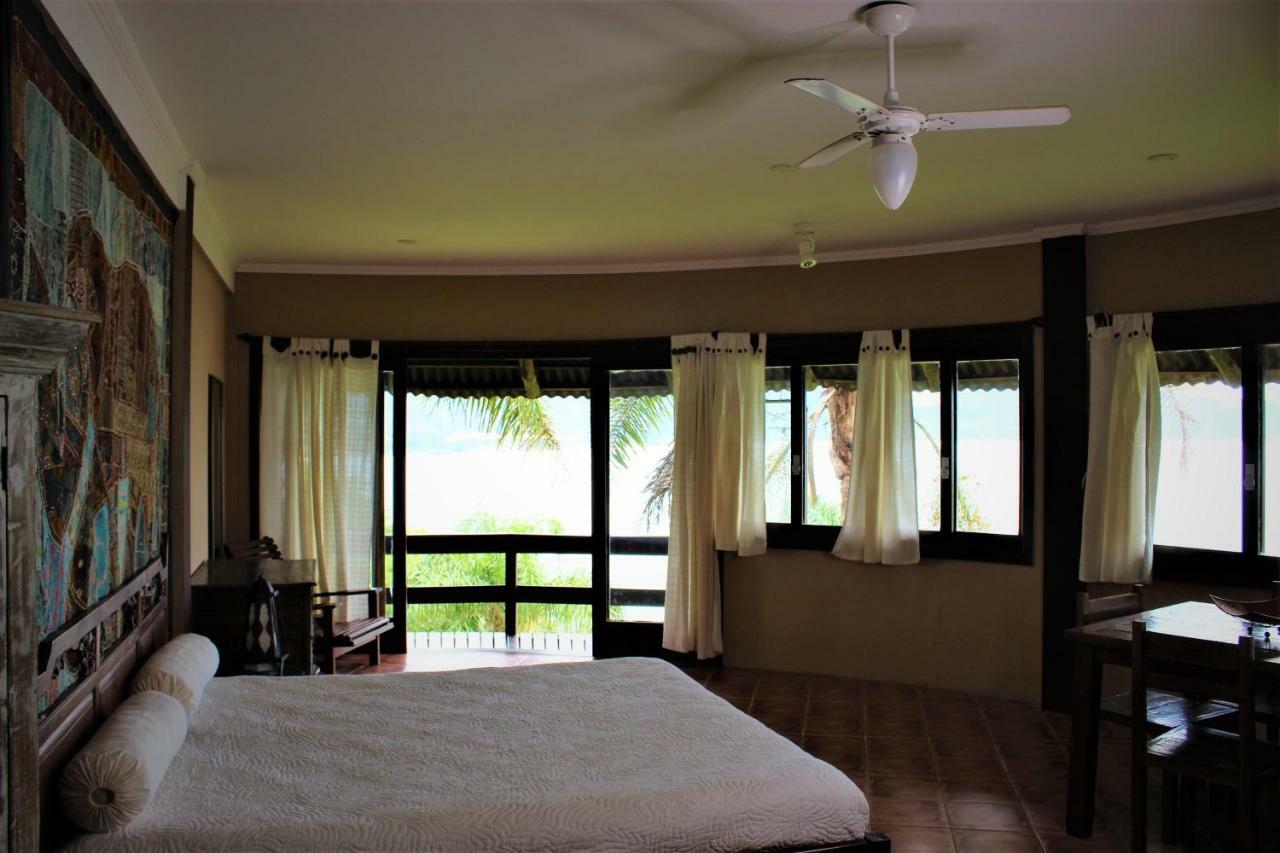 Luxury Suites Vila Indonesia Garopaba Bagian luar foto